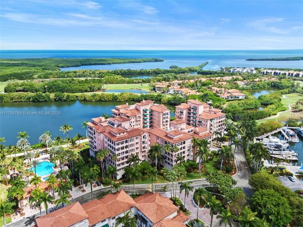 13643 Deering Bay Dr PENTHOUSE 165