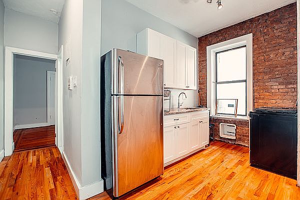 1st image of 657 E 21st St APT D5