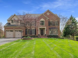 13703 Willow Tree Dr, Rockville, MD 20850