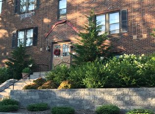 1320 Arkansas Ave APT 5, Pittsburgh, PA 15216