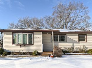 1204 Timmer Ln, Racine, WI 53406