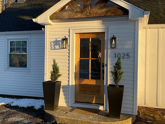 3rd image of 1025 Willard Road