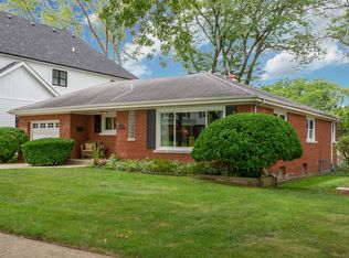 778 S Linden Ave, Elmhurst, IL 60126