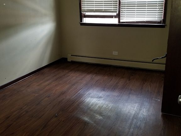 5th image of 9217 S Kedzie Ave APT 9