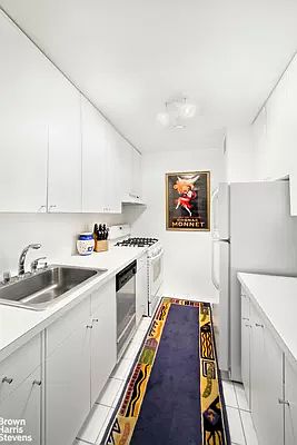4th image of 205 W End Ave APT 5S