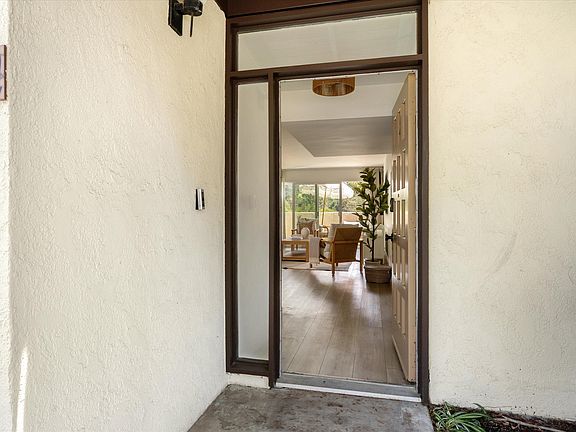 3rd image of 1066 Miramonte Dr APT 2