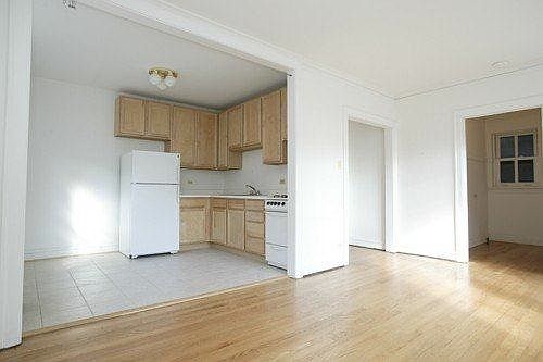 2nd image of 1720 W Albion Ave APT 2C