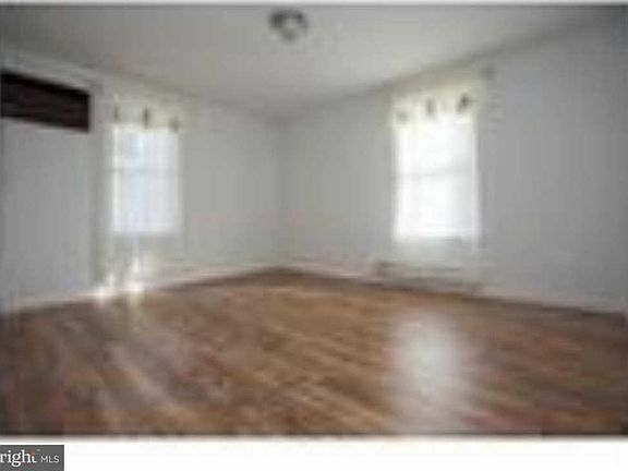 4th image of 212 N Delsea Dr