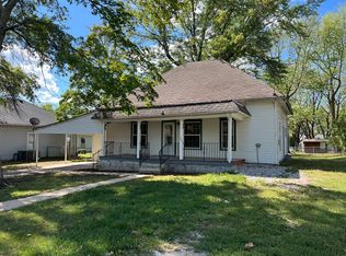 304 S Rogers Rd, Louisburg, KS 66053