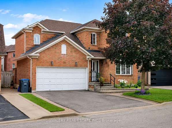 15 Silktop Trl, Brampton, ON L6R 2K4