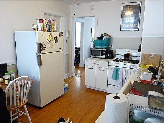 2nd image of 2543 W Belden Ave
