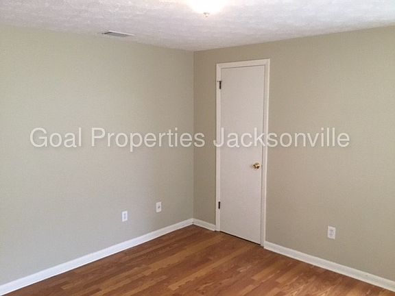 3rd image of 1105 Santiago Dr