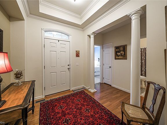 3rd image of 4871 Lake View Dr