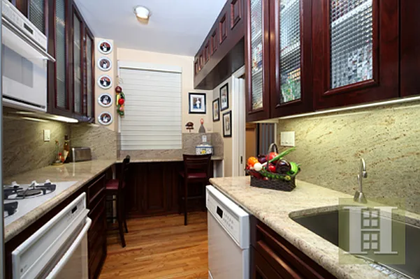 Sold by Halstead Real Estate | media 6