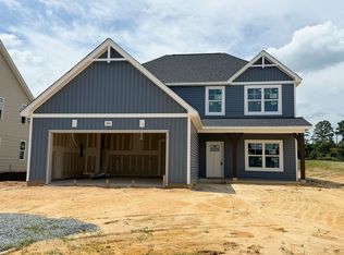 320 Steelwood St, Raeford, NC 28376
