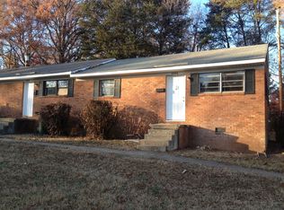 1004 Fir Pl, Greensboro, NC 27407