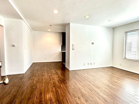 4th image of 1837 N La Brea Ave APT 10