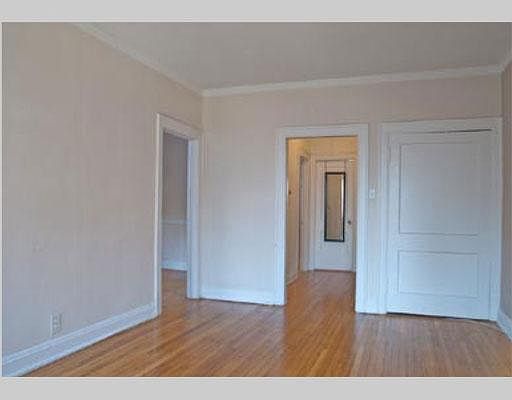2nd image of 644 W Addison St APT 54