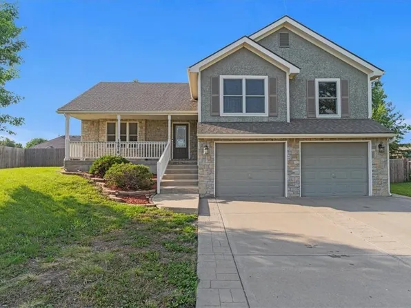 15916 Landauer St, Basehor, KS 66007