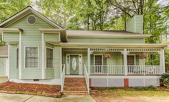 4th image of 125 Fairfax Ct