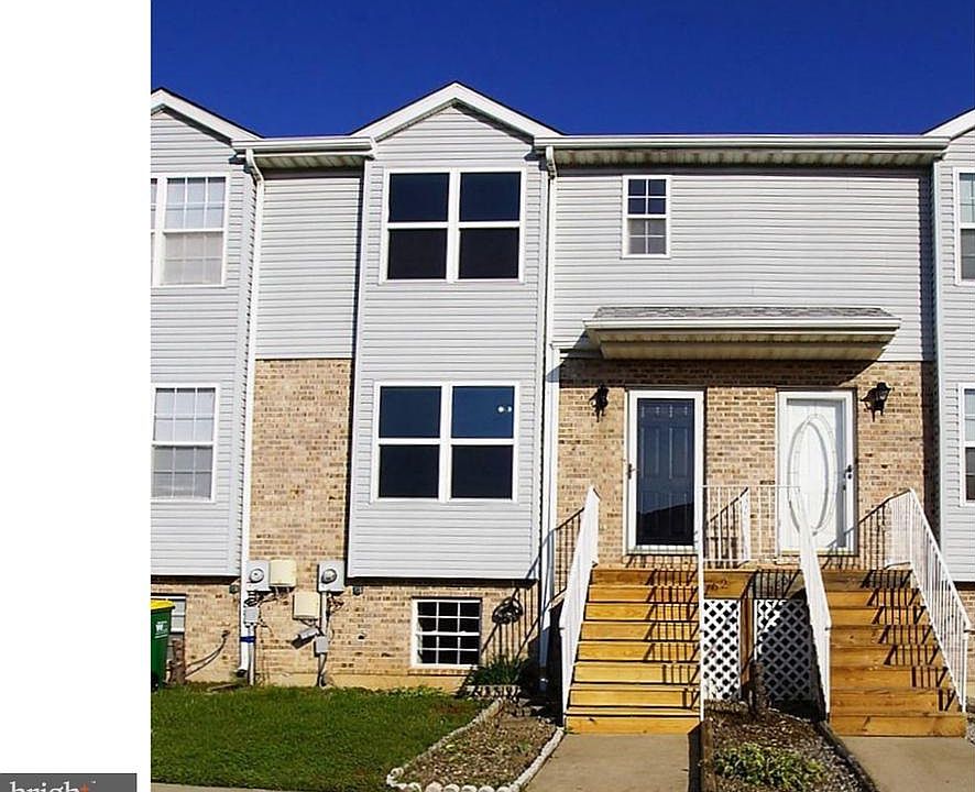 1st image of 162 Vincent Cir
