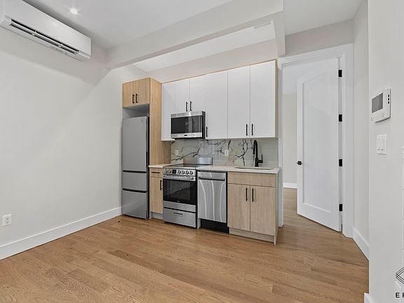 5th image of 67 Richardson St #5B