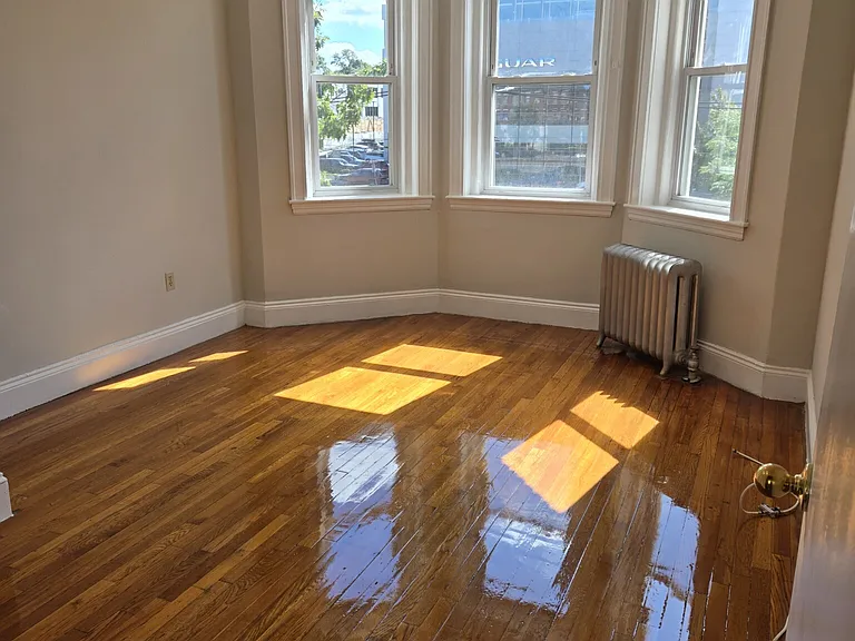 1124 Commonwealth Ave — Photo 122