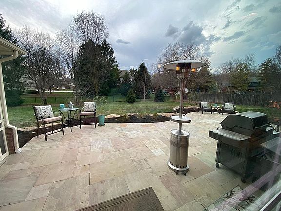 Natural Sandstone Patio 500