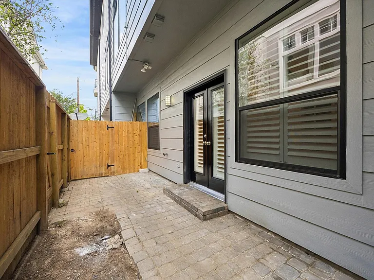 6906 Sewanee St — Photo 29