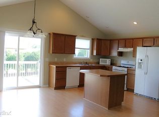 4634 Springmont Dr SE, Kentwood, MI 49512