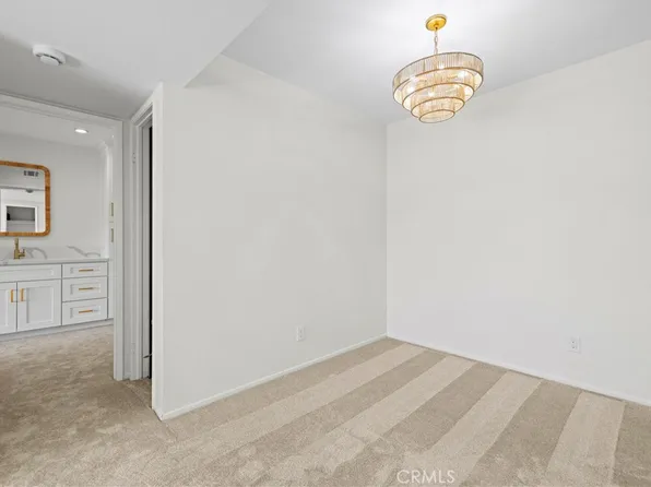 23933 Del Monte Dr Unit 21, Santa Clarita, CA 91355