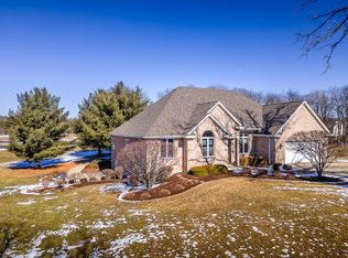 2952 E Mill Rd, Byron, IL 61010