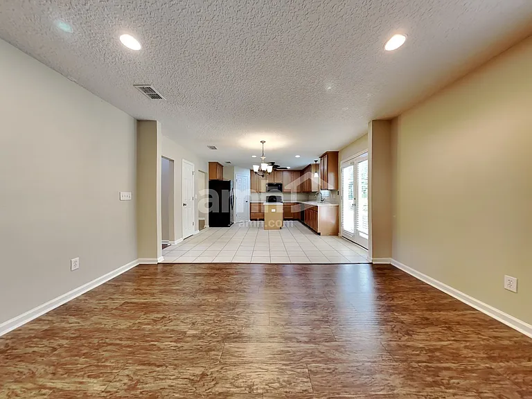 525 Juniper Spring Ct — Photo 5