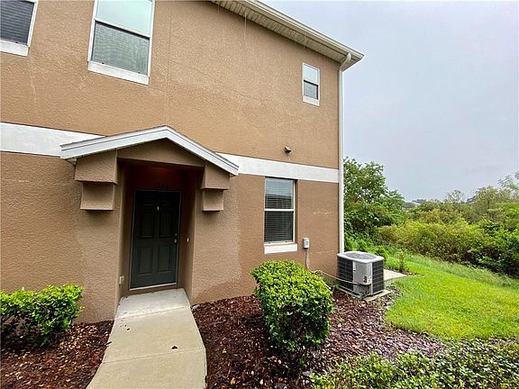 2nd image of 1566 Scarlet Oak Loop #662