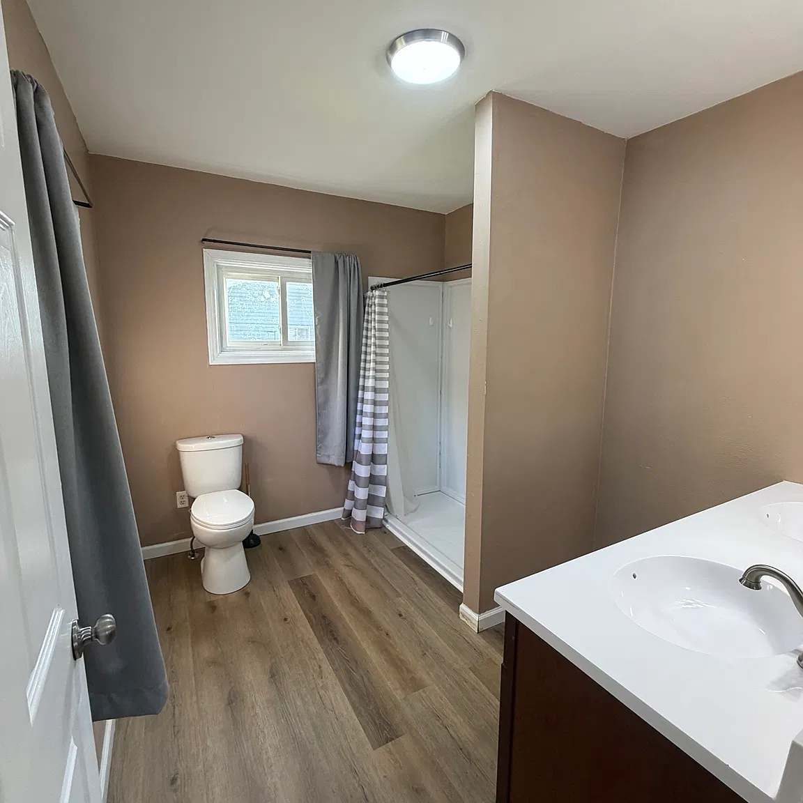 3 bed, 1460 sqft, $2,000 — Photo 1