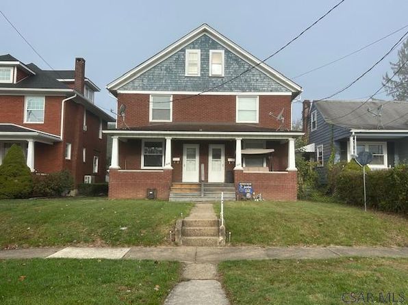 828 Carnegie Ave