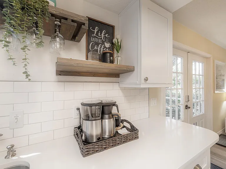4210 W Roland St — Photo 20