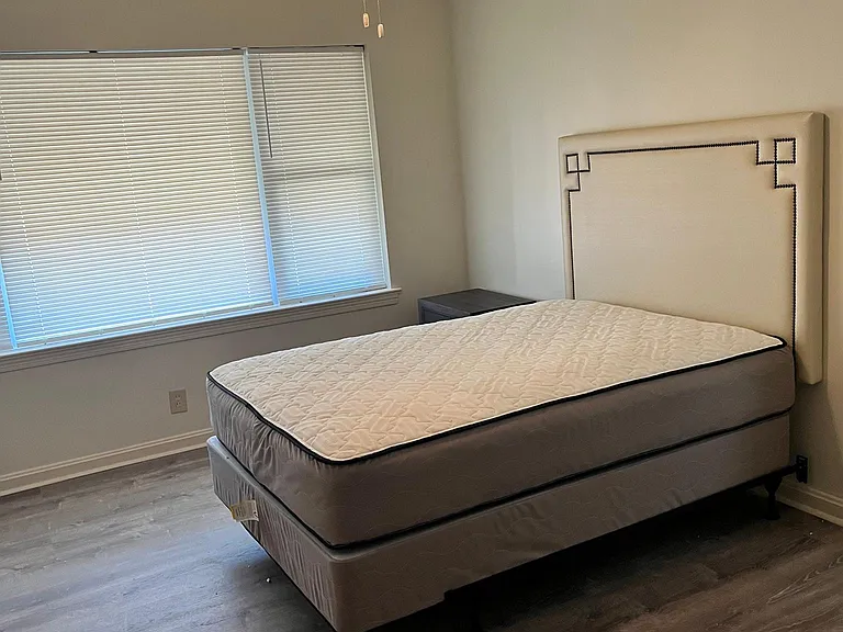 Room D - Bed and Window