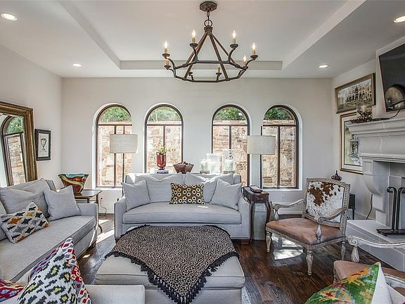3rd image of 6808 Shadow Creek Ct