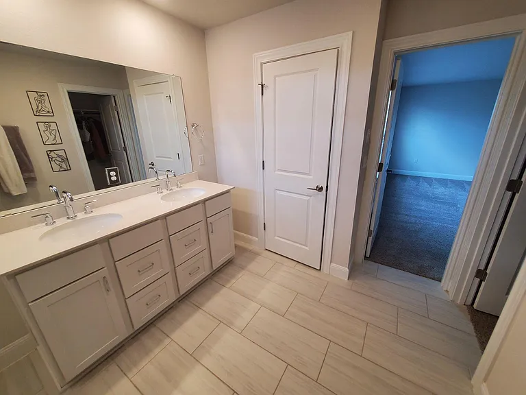 15610 Ellinger Dr — Photo 15