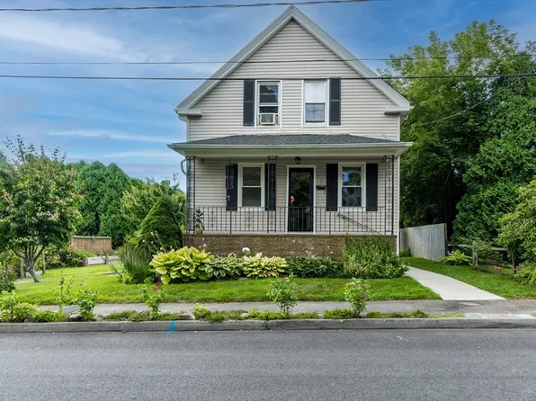 7 Quincy St, Fairhaven, MA 02719