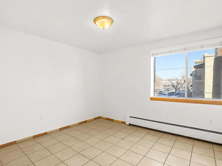 Camelot Apartments — Photo 15
