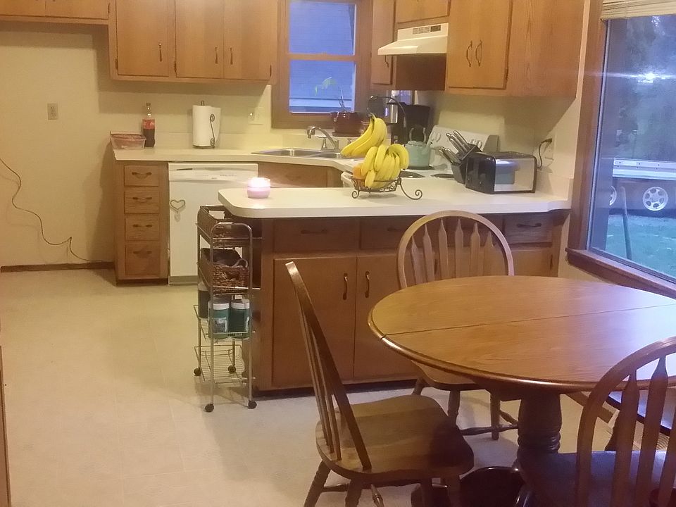 2nd image of N28W26525 Lauderdale Dr