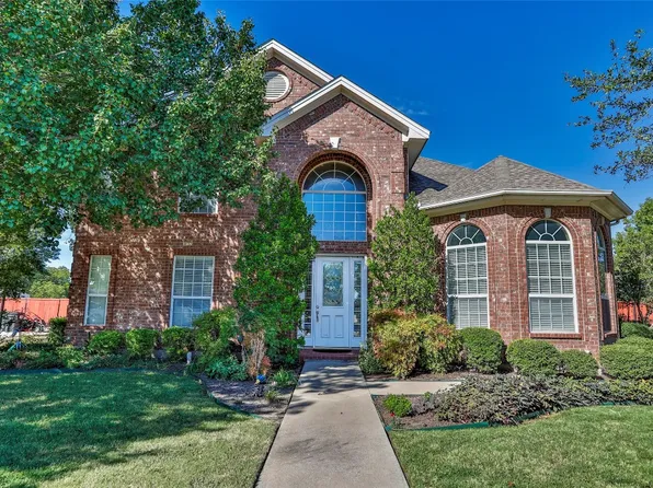 1209 Nortman Dr, Gainesville, TX 76240