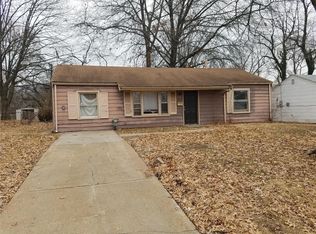 9758 Lorna Ln, Saint Louis, MO 63136