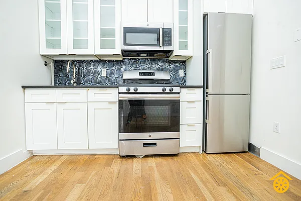 Rented by Reubel Group LLC | media 2