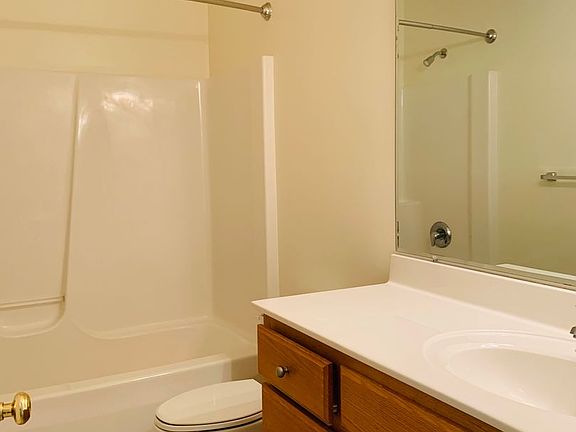 5th image of 145 Slate Creek Dr