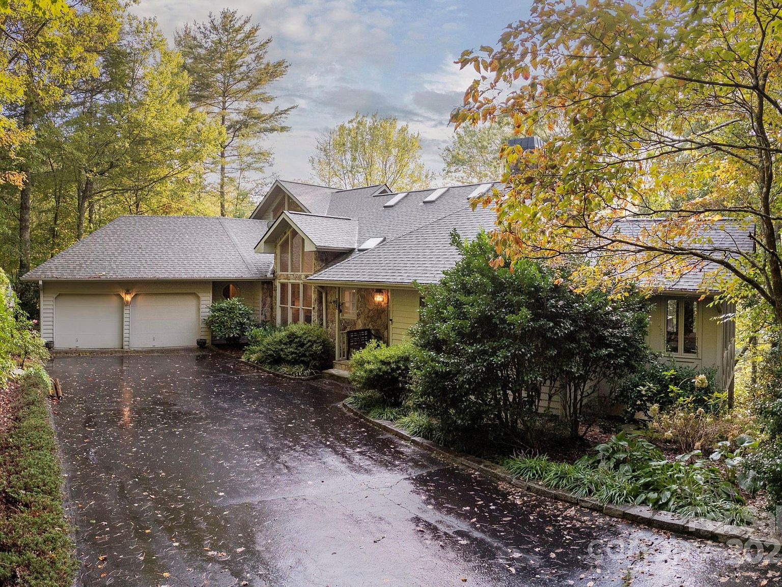 940 Winding Creek Rd