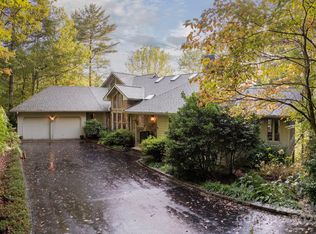 940 Winding Creek Rd, Sapphire, NC 28774