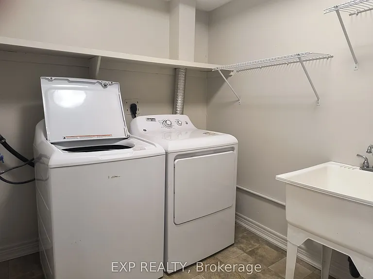 1310 Richmond Rd #4 — Photo 19